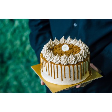 Whole Tarts & Cakes (2 days Pre-order required)